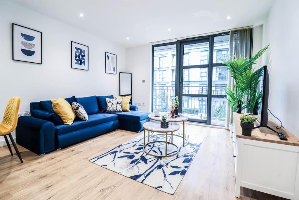 Canary Wharf-10% Discount-Fibre Wifi-5Mins To Tube Apartment London Exterior photo